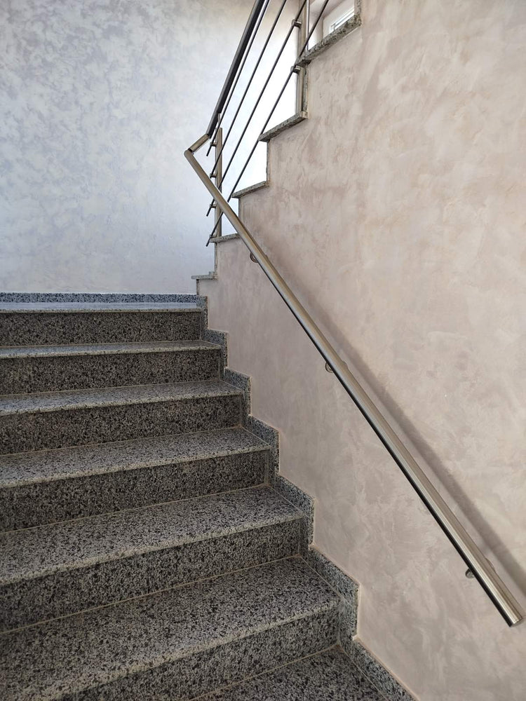 Готови парапети за стена и стълби: как да изберем правилно (2026)