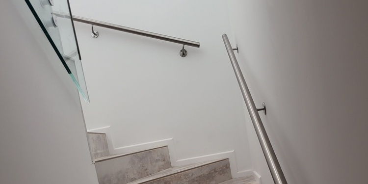 Готови иноксови парапети за стена