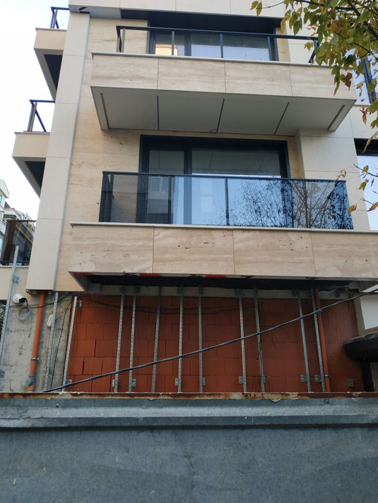alumin_railings_glass_filling_square2