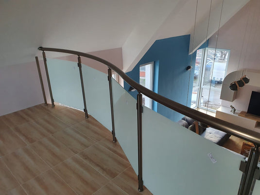 alumin_railings_stairs_glass_filling5