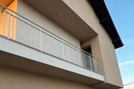 inox-parapet-vertikalni-struni-terasa